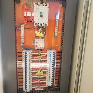 Montagem de Painel Industrial Sorocaba  Serviço de Painel Elétrico Industrial  Manutenção de Painel Elétrico Sorocaba Manutenção de Painel Elétrico Comercial